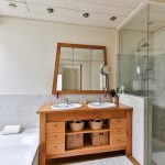 photo de la salle de bain du Chalet Bois